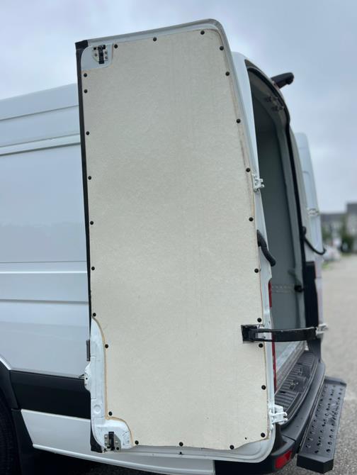 2018 Mercedes-Benz Sprinter Thermo King V520 RT MAX 3500XD High Roof V6 170" Extended RWD, available for sale in Paterson, New Jersey | Speedway Commercial Motors LLC. Paterson, New Jersey 2018 Mercedes-Benz Sprinter Thermo King V520 RT MAX 3500XD High Roof V6 170" Extended RWD, available for sale in Paterson, New Jersey | Speedway Commercial Motors LLC. Paterson, New Jersey