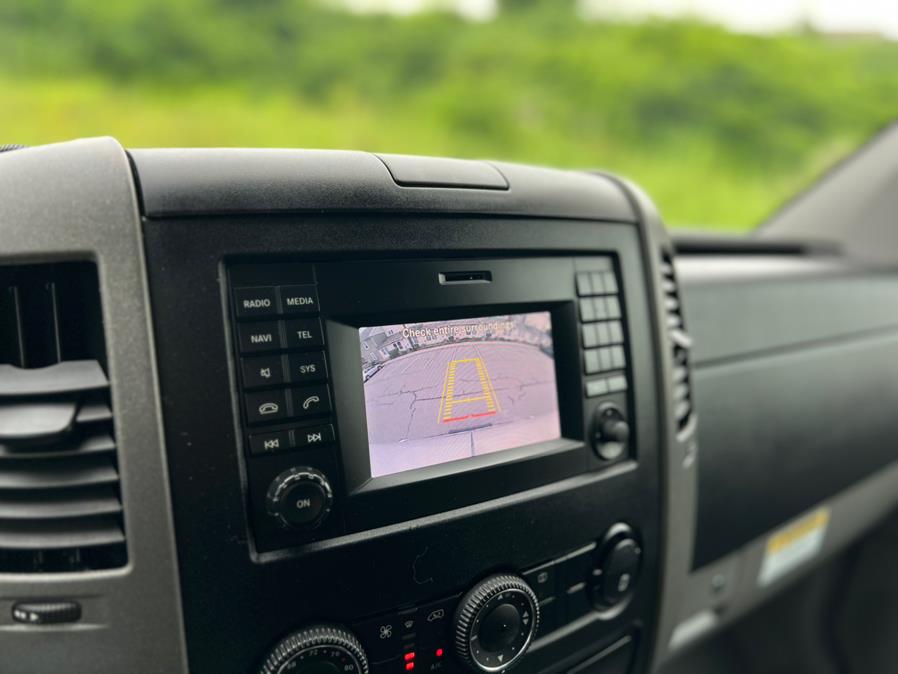 2018 Mercedes-Benz Sprinter Thermo King V520 RT MAX 3500XD High Roof V6 170" Extended RWD, available for sale in Paterson, New Jersey | Speedway Commercial Motors LLC. Paterson, New Jersey 2018 Mercedes-Benz Sprinter Thermo King V520 RT MAX 3500XD High Roof V6 170" Extended RWD, available for sale in Paterson, New Jersey | Speedway Commercial Motors LLC. Paterson, New Jersey