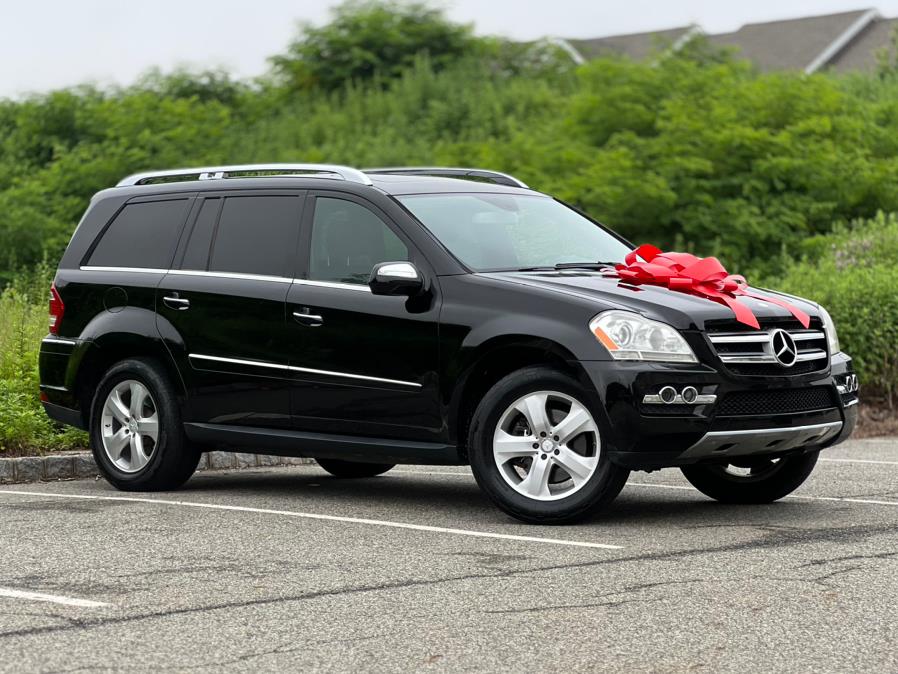 Used 2010 Mercedes-Benz GL-Class in Paterson, New Jersey | Speedway Motors LLC. Paterson, New Jersey