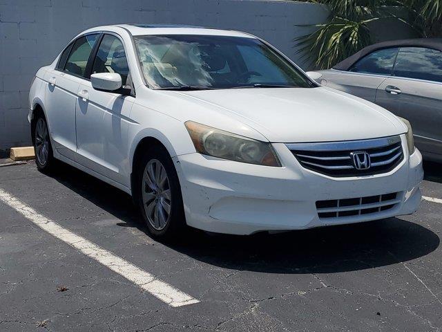 Used 2011 Honda Accord Sdn in Fort Myers, Florida | Carlux Fort Myers. Fort Myers, Florida