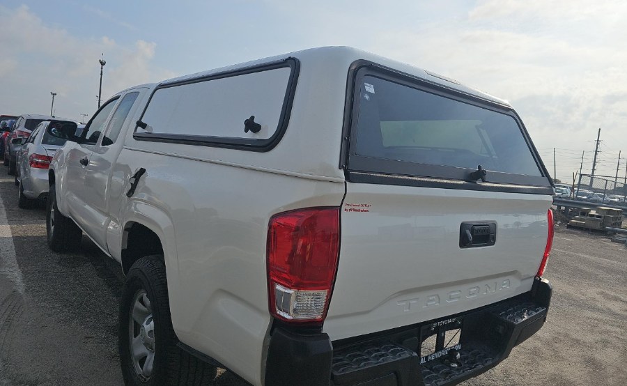 2017 Toyota Tacoma SR Access Cab 6'' Bed I4 4x2 AT (Natl), available for sale in Fort Myers, Florida | Carlux Fort Myers. Fort Myers, Florida 2017 Toyota Tacoma SR Access Cab 6'' Bed I4 4x2 AT (Natl), available for sale in Fort Myers, Florida | Carlux Fort Myers. Fort Myers, Florida