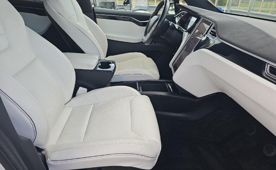 2017 Tesla Model X 75D AWD, available for sale in Woodside, New York | Drive Central. Woodside, New York 2017 Tesla Model X 75D AWD, available for sale in Woodside, New York | Drive Central. Woodside, New York