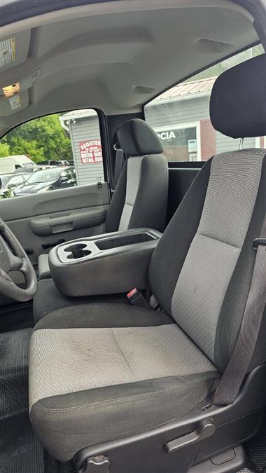 2009 Chevrolet Silverado 1500 Work Truck 4x2 2dr Regular Cab 8 ft. LB, available for sale in Wolcott, New York | Auto Hunter CNY. Wolcott, New York 2009 Chevrolet Silverado 1500 Work Truck 4x2 2dr Regular Cab 8 ft. LB, available for sale in Wolcott, New York | Auto Hunter CNY. Wolcott, New York