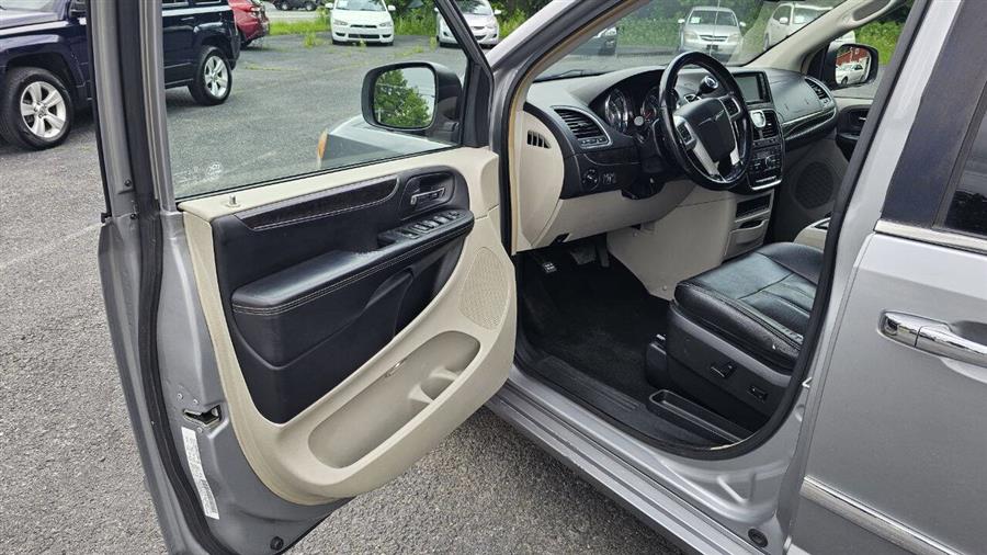 2014 Chrysler Town And Country Touring 4dr Mini Van, available for sale in Wolcott, New York | Auto Hunter CNY. Wolcott, New York 2014 Chrysler Town And Country Touring 4dr Mini Van, available for sale in Wolcott, New York | Auto Hunter CNY. Wolcott, New York