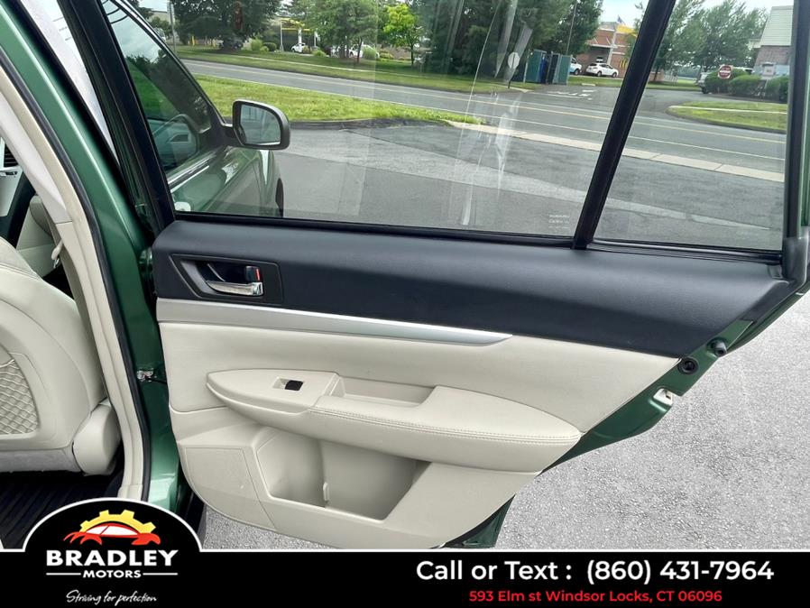 2011 Subaru Outback 2.5i Premium, available for sale in Windsor Locks, Connecticut | Bradley Motors Inc. Windsor Locks, Connecticut 2011 Subaru Outback 2.5i Premium, available for sale in Windsor Locks, Connecticut | Bradley Motors Inc. Windsor Locks, Connecticut