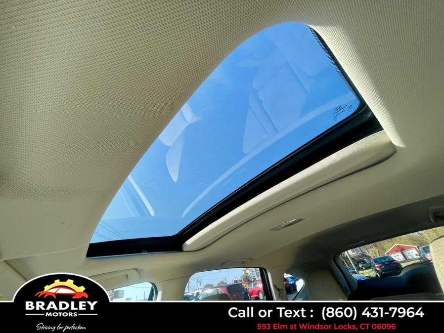 2012 Honda CR-V EX, available for sale in Windsor Locks, Connecticut | Bradley Motors Inc. Windsor Locks, Connecticut 2012 Honda CR-V EX, available for sale in Windsor Locks, Connecticut | Bradley Motors Inc. Windsor Locks, Connecticut