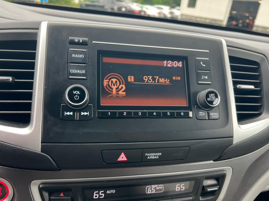 2017 Honda Ridgeline RTL 4x4 Crew Cab 5.3'' Bed, available for sale in Branford, Connecticut | J&E Auto Sales LLC. Branford, Connecticut 2017 Honda Ridgeline RTL 4x4 Crew Cab 5.3'' Bed, available for sale in Branford, Connecticut | J&E Auto Sales LLC. Branford, Connecticut