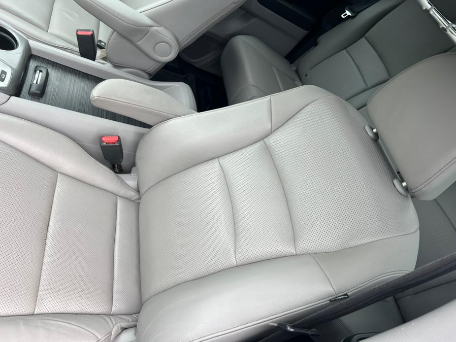 2017 Honda Ridgeline RTL 4x4 Crew Cab 5.3'' Bed, available for sale in Branford, Connecticut | J&E Auto Sales LLC. Branford, Connecticut 2017 Honda Ridgeline RTL 4x4 Crew Cab 5.3'' Bed, available for sale in Branford, Connecticut | J&E Auto Sales LLC. Branford, Connecticut
