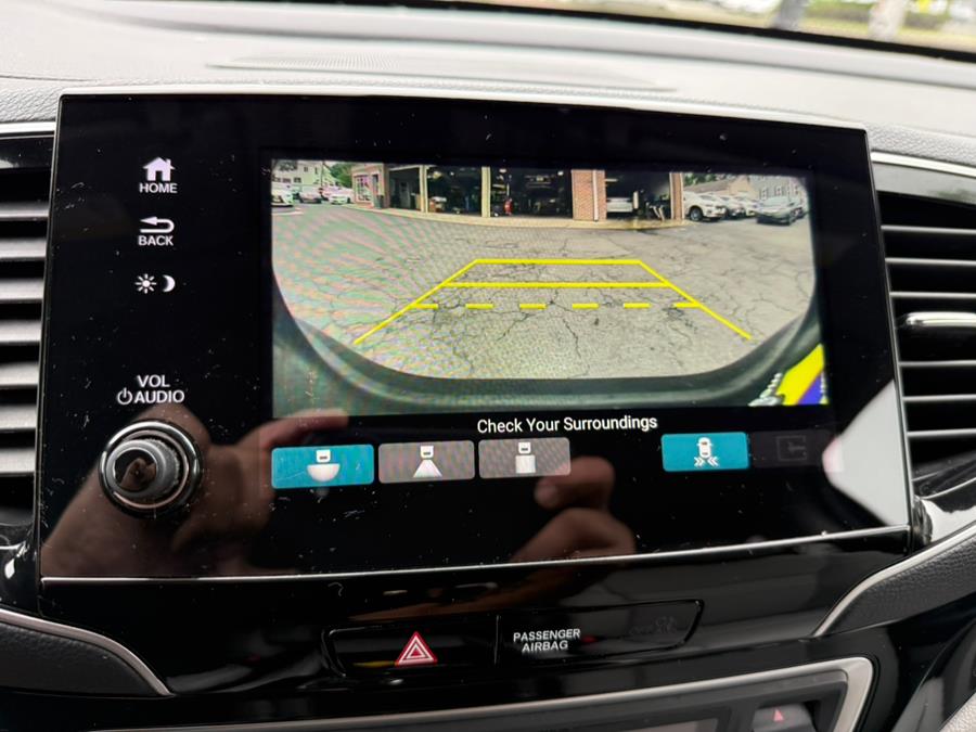 2019 Honda Pilot Touring 8-Passenger AWD/ DVD, available for sale in Hartford, Connecticut | VEB Auto Sales. Hartford, Connecticut 2019 Honda Pilot Touring 8-Passenger AWD/ DVD, available for sale in Hartford, Connecticut | VEB Auto Sales. Hartford, Connecticut