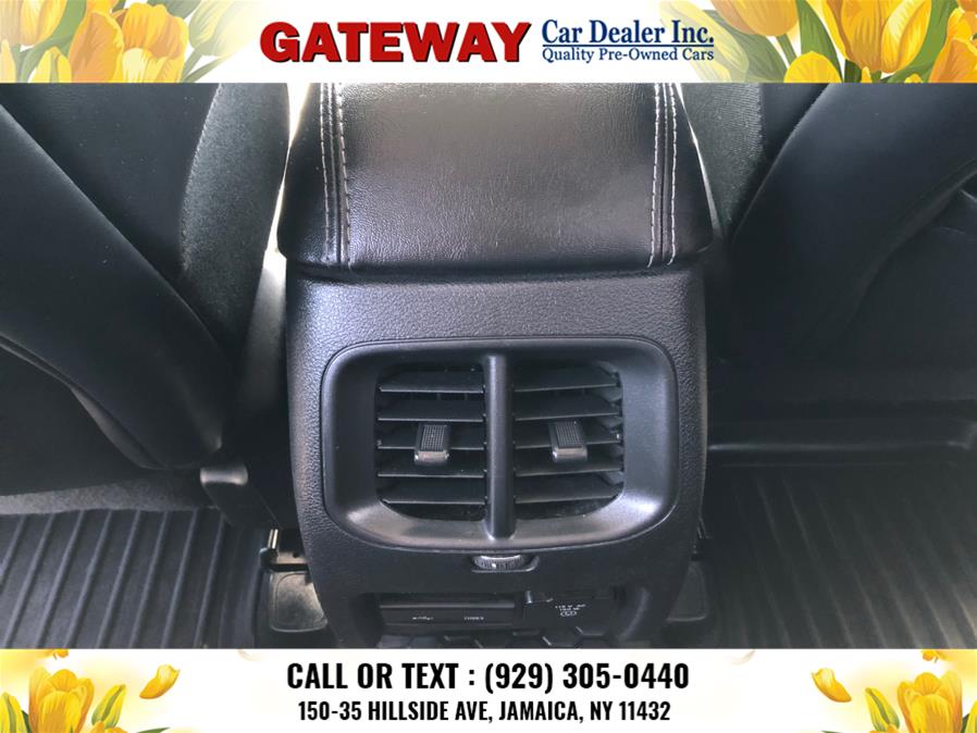 2019 Jeep Cherokee Limited 4x4, available for sale in Jamaica, New York | Gateway Car Dealer Inc. Jamaica, New York 2019 Jeep Cherokee Limited 4x4, available for sale in Jamaica, New York | Gateway Car Dealer Inc. Jamaica, New York