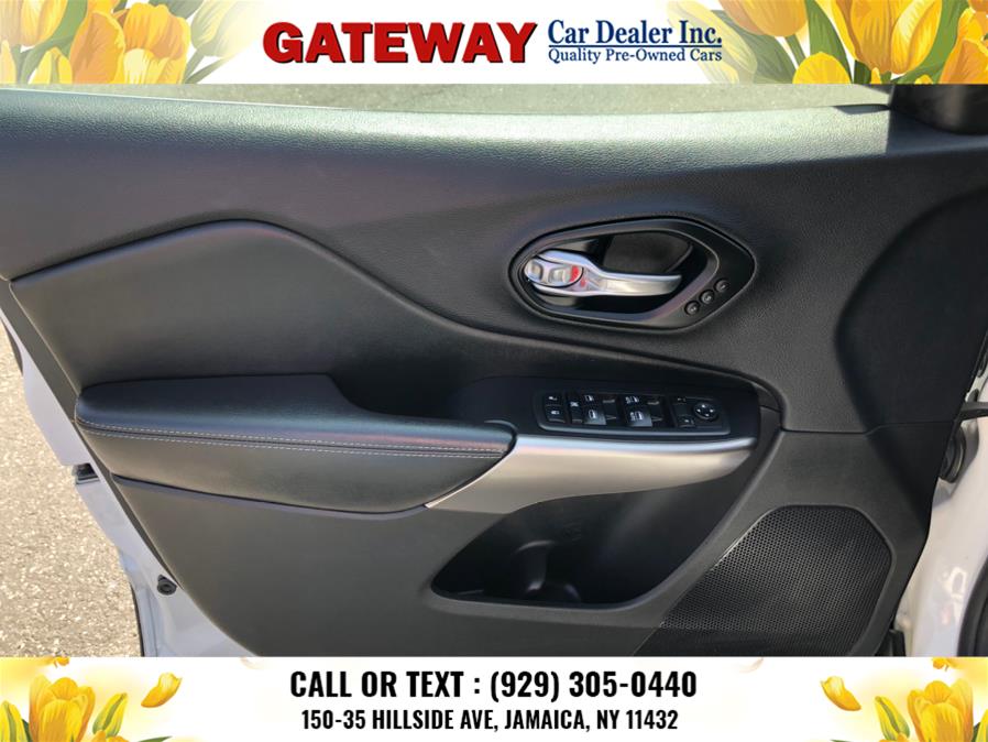 2019 Jeep Cherokee Limited 4x4, available for sale in Jamaica, New York | Gateway Car Dealer Inc. Jamaica, New York 2019 Jeep Cherokee Limited 4x4, available for sale in Jamaica, New York | Gateway Car Dealer Inc. Jamaica, New York