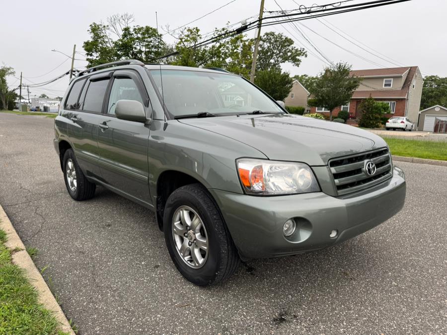 2007 Toyota Highlander 4WD 4dr V6 Limited w/3rd Row (Natl), available for sale in Copiague, New York | Great Buy Auto Sales. Copiague, New York 2007 Toyota Highlander 4WD 4dr V6 Limited w/3rd Row (Natl), available for sale in Copiague, New York | Great Buy Auto Sales. Copiague, New York
