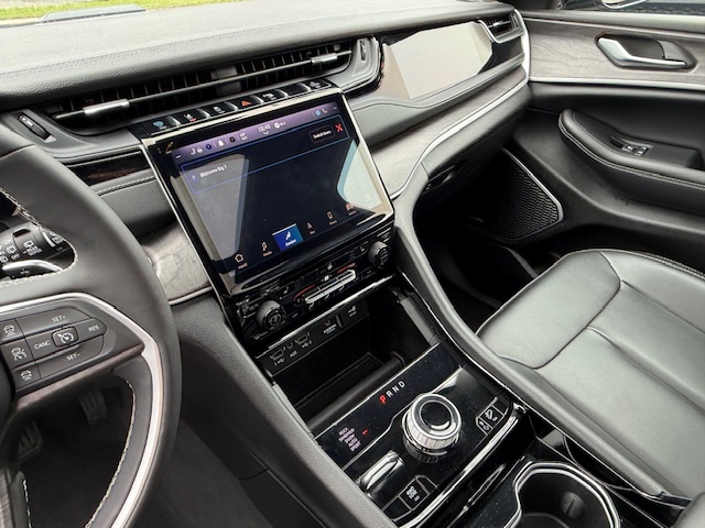 2023 Jeep Grand Cherokee 4xe 4x4, available for sale in Huntington Station, New York | Huntington Auto Mall. Huntington Station, New York 2023 Jeep Grand Cherokee 4xe 4x4, available for sale in Huntington Station, New York | Huntington Auto Mall. Huntington Station, New York