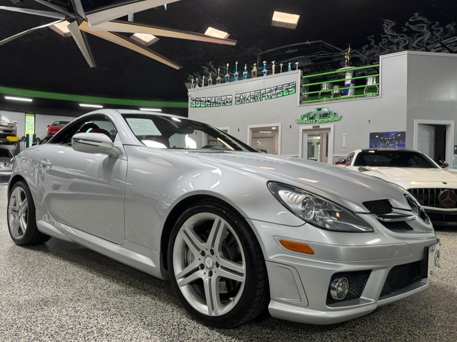 Used 2011 Mercedes-Benz SLK-Class in Oxford, Connecticut | Buonauto Enterprises. Oxford, Connecticut
