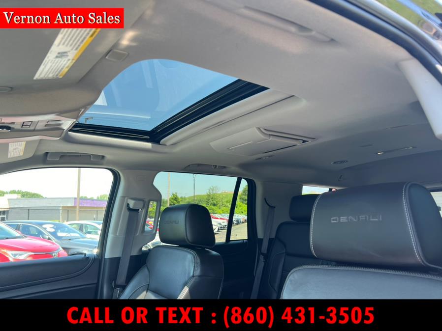 2017 GMC Yukon 4WD 4dr Denali, available for sale in Manchester, Connecticut | Vernon Auto Sale & Service. Manchester, Connecticut 2017 GMC Yukon 4WD 4dr Denali, available for sale in Manchester, Connecticut | Vernon Auto Sale & Service. Manchester, Connecticut