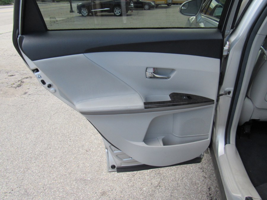 2013 Toyota Venza XLE, available for sale in Worcester, Massachusetts | Hilario's Auto Sales Inc.. Worcester, Massachusetts 2013 Toyota Venza XLE, available for sale in Worcester, Massachusetts | Hilario's Auto Sales Inc.. Worcester, Massachusetts