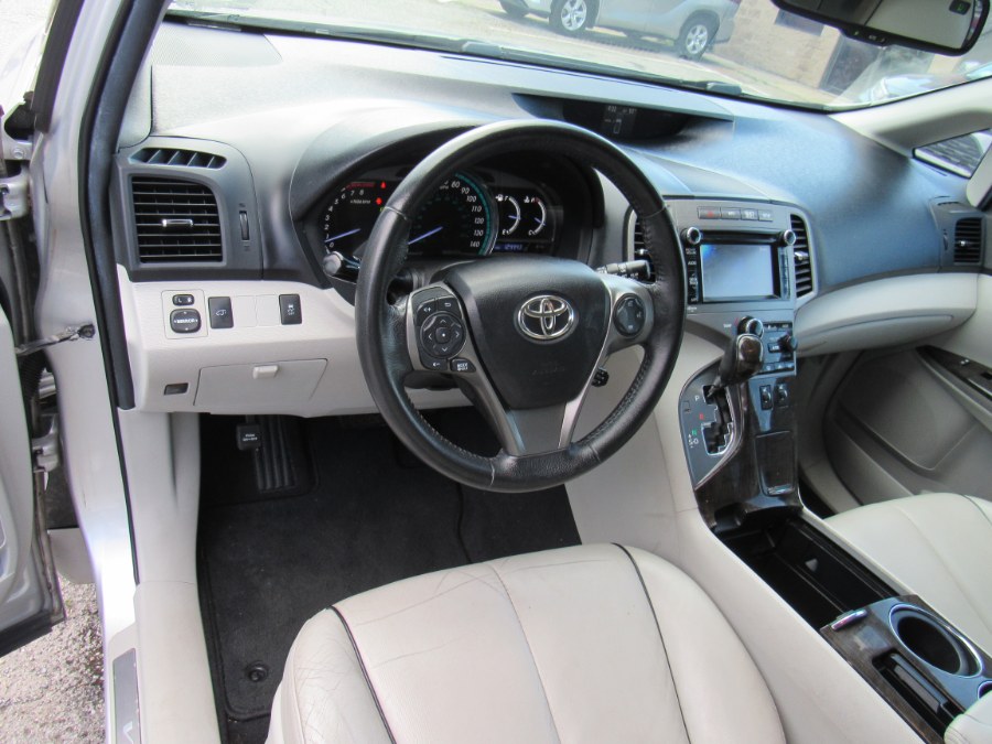 2013 Toyota Venza XLE, available for sale in Worcester, Massachusetts | Hilario's Auto Sales Inc.. Worcester, Massachusetts 2013 Toyota Venza XLE, available for sale in Worcester, Massachusetts | Hilario's Auto Sales Inc.. Worcester, Massachusetts