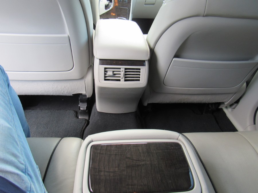 2013 Toyota Venza XLE, available for sale in Worcester, Massachusetts | Hilario's Auto Sales Inc.. Worcester, Massachusetts 2013 Toyota Venza XLE, available for sale in Worcester, Massachusetts | Hilario's Auto Sales Inc.. Worcester, Massachusetts