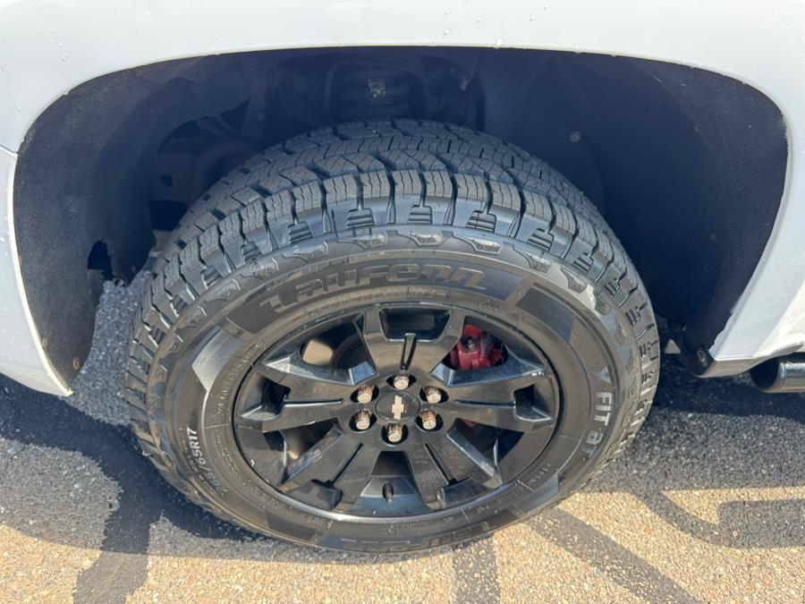2017 Chevrolet Colorado 4WD Crew Cab 128.3" Z71, available for sale in Waterbury, Connecticut | Platinum Auto Care. Waterbury, Connecticut 2017 Chevrolet Colorado 4WD Crew Cab 128.3" Z71, available for sale in Waterbury, Connecticut | Platinum Auto Care. Waterbury, Connecticut