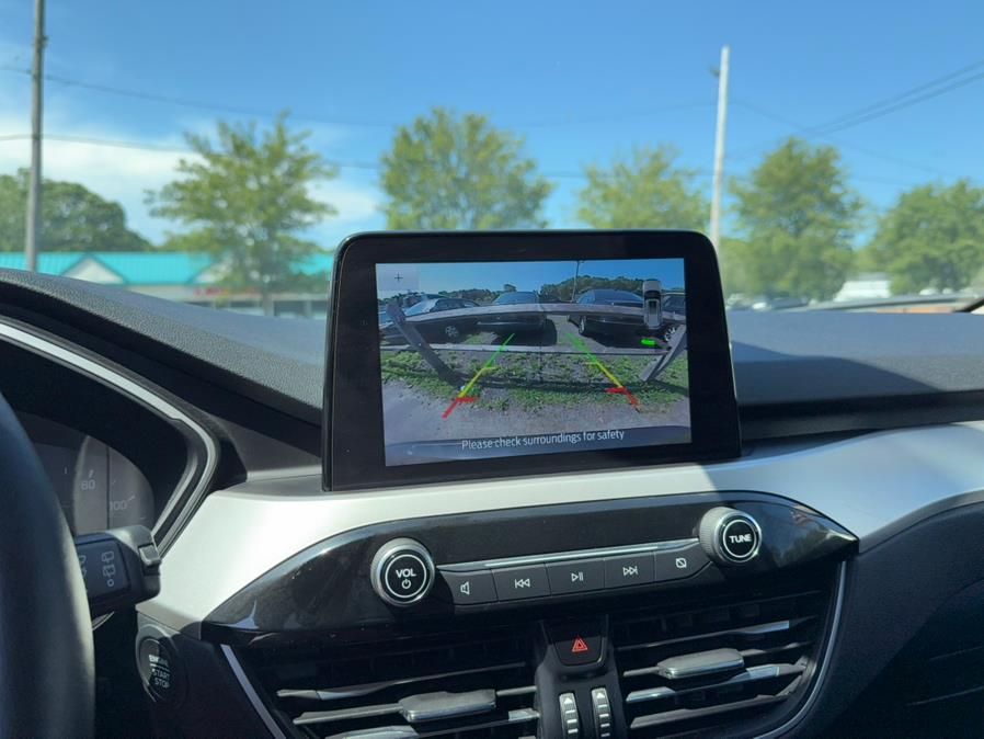2020 Ford Escape SEL AWD, available for sale in Shirley, New York | Roe Motors Ltd. Shirley, New York 2020 Ford Escape SEL AWD, available for sale in Shirley, New York | Roe Motors Ltd. Shirley, New York