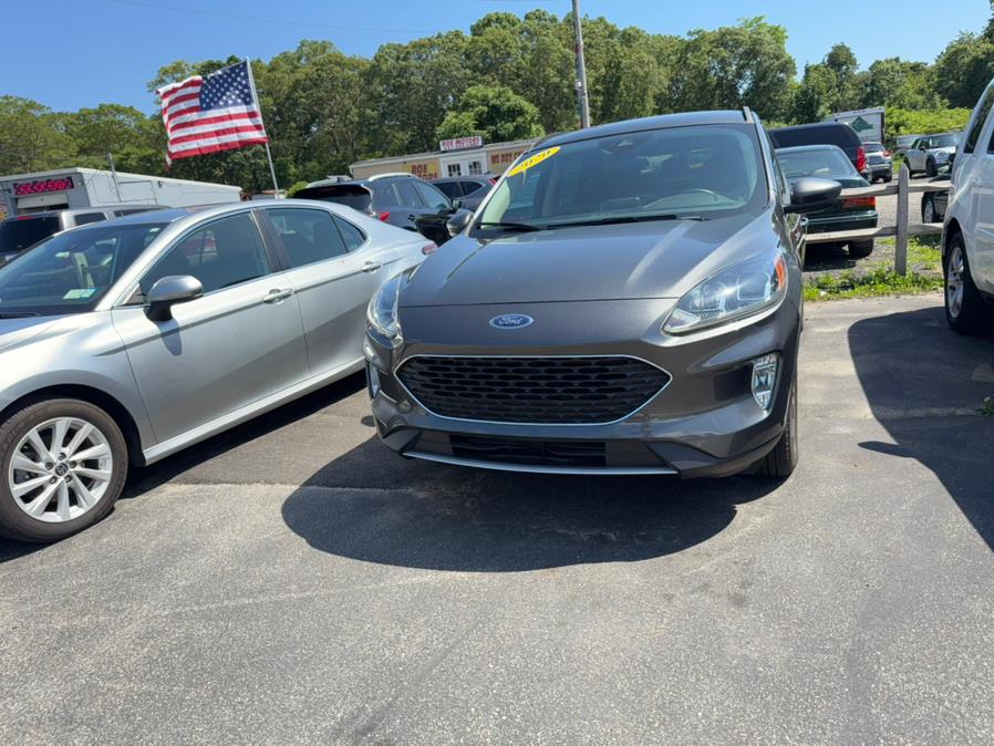 2020 Ford Escape SEL AWD, available for sale in Shirley, New York | Roe Motors Ltd. Shirley, New York 2020 Ford Escape SEL AWD, available for sale in Shirley, New York | Roe Motors Ltd. Shirley, New York