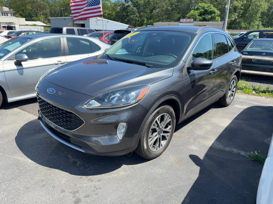 2020 Ford Escape SEL AWD, available for sale in Shirley, New York | Roe Motors Ltd. Shirley, New York 2020 Ford Escape SEL AWD, available for sale in Shirley, New York | Roe Motors Ltd. Shirley, New York