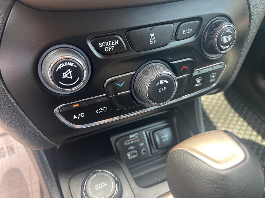 2017 Jeep Cherokee Latitude 4x4 True North Edition Pgk., available for sale in Stamford, Connecticut | Harbor View Auto Sales LLC. Stamford, Connecticut 2017 Jeep Cherokee Latitude 4x4 True North Edition Pgk., available for sale in Stamford, Connecticut | Harbor View Auto Sales LLC. Stamford, Connecticut