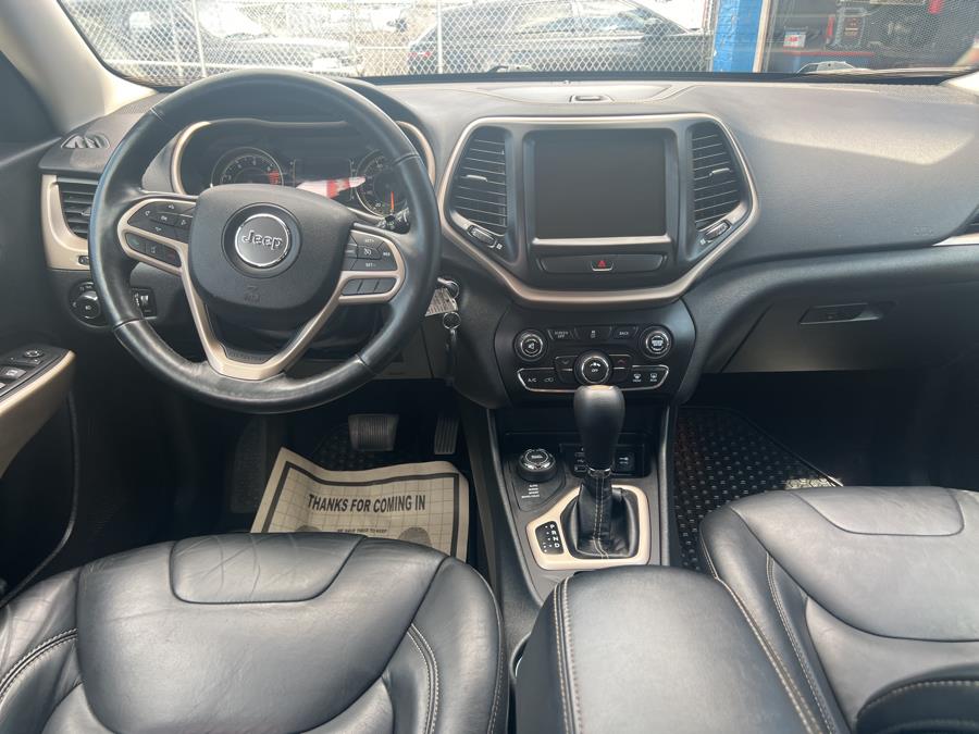 2017 Jeep Cherokee Latitude 4x4 True North Edition Pgk., available for sale in Stamford, Connecticut | Harbor View Auto Sales LLC. Stamford, Connecticut 2017 Jeep Cherokee Latitude 4x4 True North Edition Pgk., available for sale in Stamford, Connecticut | Harbor View Auto Sales LLC. Stamford, Connecticut