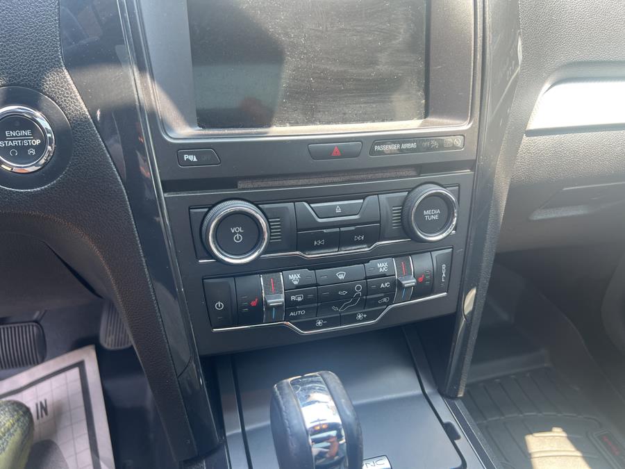 2017 Ford Explorer XLT 4WD, available for sale in Stamford, Connecticut | Harbor View Auto Sales LLC. Stamford, Connecticut 2017 Ford Explorer XLT 4WD, available for sale in Stamford, Connecticut | Harbor View Auto Sales LLC. Stamford, Connecticut