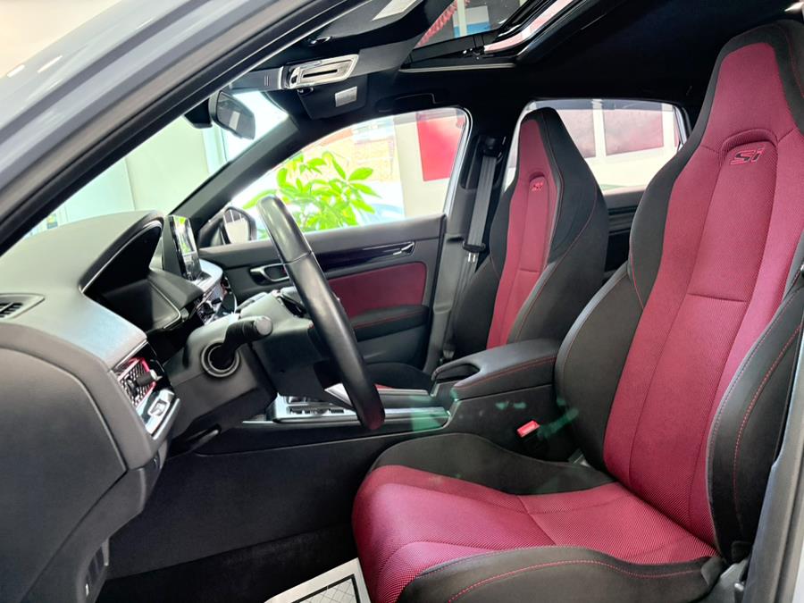 2023 Honda Civic Si Manual, available for sale in Franklin Square, New York | Luxury Motor Club. Franklin Square, New York 2023 Honda Civic Si Manual, available for sale in Franklin Square, New York | Luxury Motor Club. Franklin Square, New York