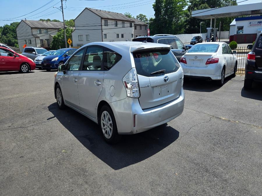 2013 Toyota Prius v 5dr Wgn Two (Natl), available for sale in West Haven, Connecticut | Uzun Auto. West Haven, Connecticut 2013 Toyota Prius v 5dr Wgn Two (Natl), available for sale in West Haven, Connecticut | Uzun Auto. West Haven, Connecticut