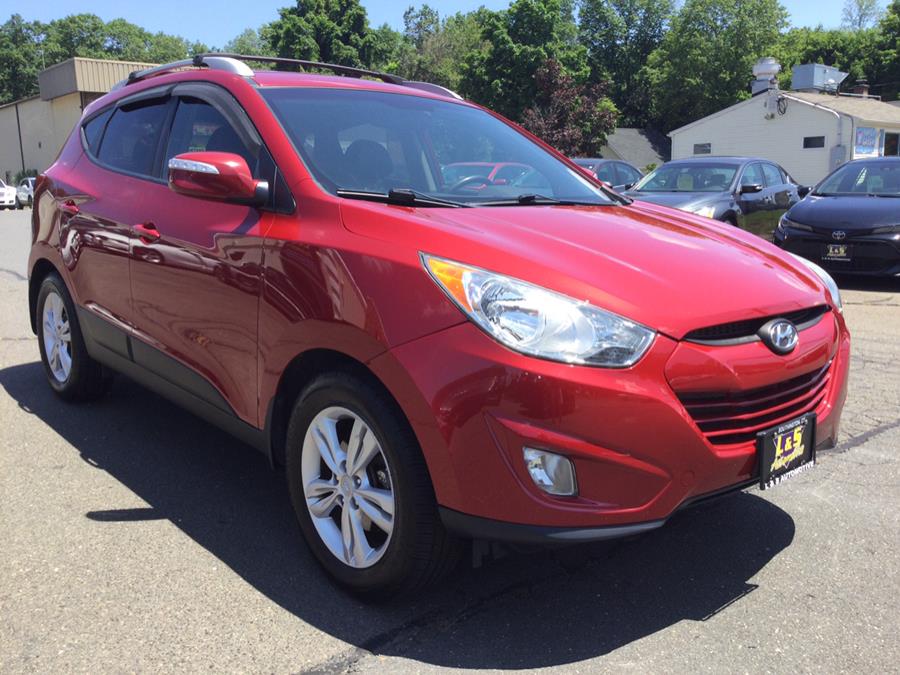 2013 Hyundai Tucson AWD 4dr Auto GLS PZEV, available for sale in Plantsville, Connecticut | L&S Automotive LLC. Plantsville, Connecticut 2013 Hyundai Tucson AWD 4dr Auto GLS PZEV, available for sale in Plantsville, Connecticut | L&S Automotive LLC. Plantsville, Connecticut