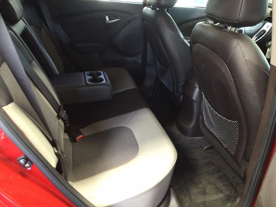 2013 Hyundai Tucson AWD 4dr Auto GLS PZEV, available for sale in Plantsville, Connecticut | L&S Automotive LLC. Plantsville, Connecticut 2013 Hyundai Tucson AWD 4dr Auto GLS PZEV, available for sale in Plantsville, Connecticut | L&S Automotive LLC. Plantsville, Connecticut