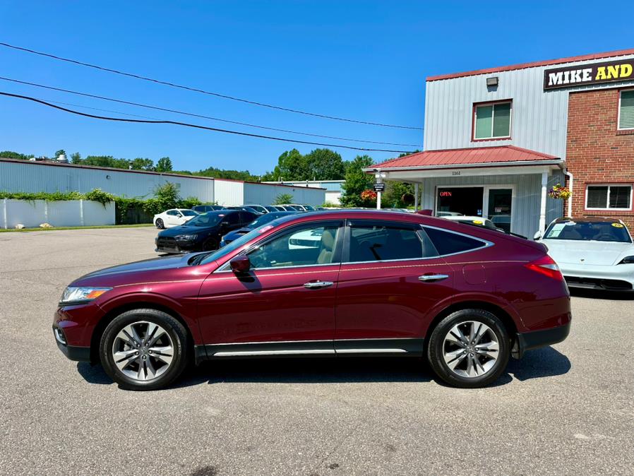 2013 Honda Crosstour 2WD V6 5dr EX-L, available for sale in South Windsor, Connecticut | Mike And Tony Auto Sales, Inc. South Windsor, Connecticut 2013 Honda Crosstour 2WD V6 5dr EX-L, available for sale in South Windsor, Connecticut | Mike And Tony Auto Sales, Inc. South Windsor, Connecticut