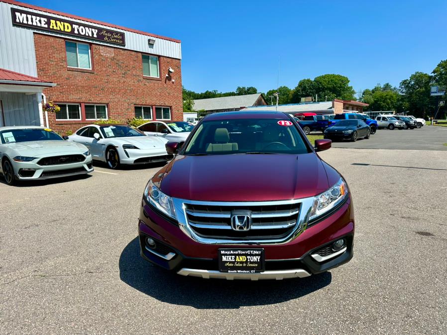 2013 Honda Crosstour 2WD V6 5dr EX-L, available for sale in South Windsor, Connecticut | Mike And Tony Auto Sales, Inc. South Windsor, Connecticut 2013 Honda Crosstour 2WD V6 5dr EX-L, available for sale in South Windsor, Connecticut | Mike And Tony Auto Sales, Inc. South Windsor, Connecticut
