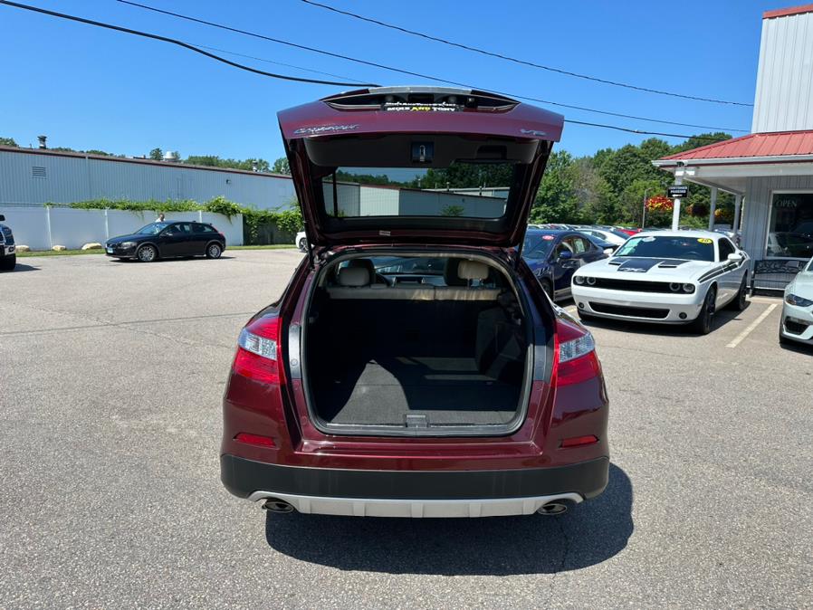 2013 Honda Crosstour 2WD V6 5dr EX-L, available for sale in South Windsor, Connecticut | Mike And Tony Auto Sales, Inc. South Windsor, Connecticut 2013 Honda Crosstour 2WD V6 5dr EX-L, available for sale in South Windsor, Connecticut | Mike And Tony Auto Sales, Inc. South Windsor, Connecticut