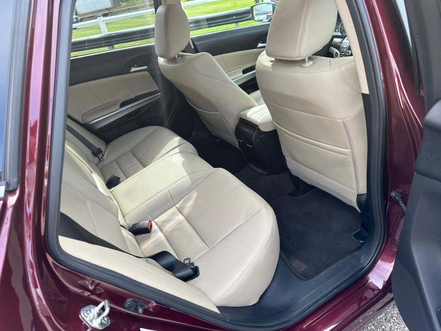 2013 Honda Crosstour 2WD V6 5dr EX-L, available for sale in South Windsor, Connecticut | Mike And Tony Auto Sales, Inc. South Windsor, Connecticut 2013 Honda Crosstour 2WD V6 5dr EX-L, available for sale in South Windsor, Connecticut | Mike And Tony Auto Sales, Inc. South Windsor, Connecticut