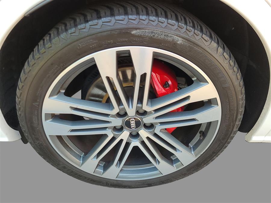 2018 Audi SQ5 3.0 TFSI Prestige, available for sale in Canton, Connecticut | Lava Motors. Canton, Connecticut 2018 Audi SQ5 3.0 TFSI Prestige, available for sale in Canton, Connecticut | Lava Motors. Canton, Connecticut