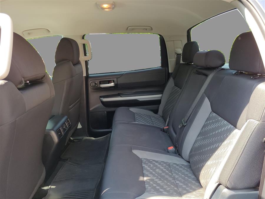2018 Toyota Tundra 4WD SR5 CrewMax 5.5'' Bed 5.7L (Natl), available for sale in Canton, Connecticut | Lava Motors. Canton, Connecticut 2018 Toyota Tundra 4WD SR5 CrewMax 5.5'' Bed 5.7L (Natl), available for sale in Canton, Connecticut | Lava Motors. Canton, Connecticut