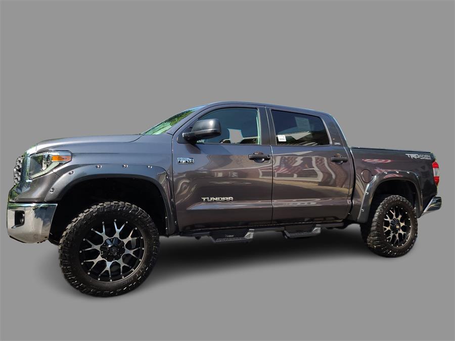 2018 Toyota Tundra 4WD SR5 CrewMax 5.5'' Bed 5.7L (Natl), available for sale in Canton, Connecticut | Lava Motors. Canton, Connecticut 2018 Toyota Tundra 4WD SR5 CrewMax 5.5'' Bed 5.7L (Natl), available for sale in Canton, Connecticut | Lava Motors. Canton, Connecticut