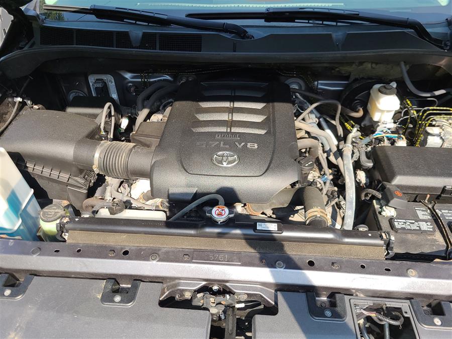 2018 Toyota Tundra 4WD SR5 CrewMax 5.5'' Bed 5.7L (Natl), available for sale in Canton, Connecticut | Lava Motors. Canton, Connecticut 2018 Toyota Tundra 4WD SR5 CrewMax 5.5'' Bed 5.7L (Natl), available for sale in Canton, Connecticut | Lava Motors. Canton, Connecticut