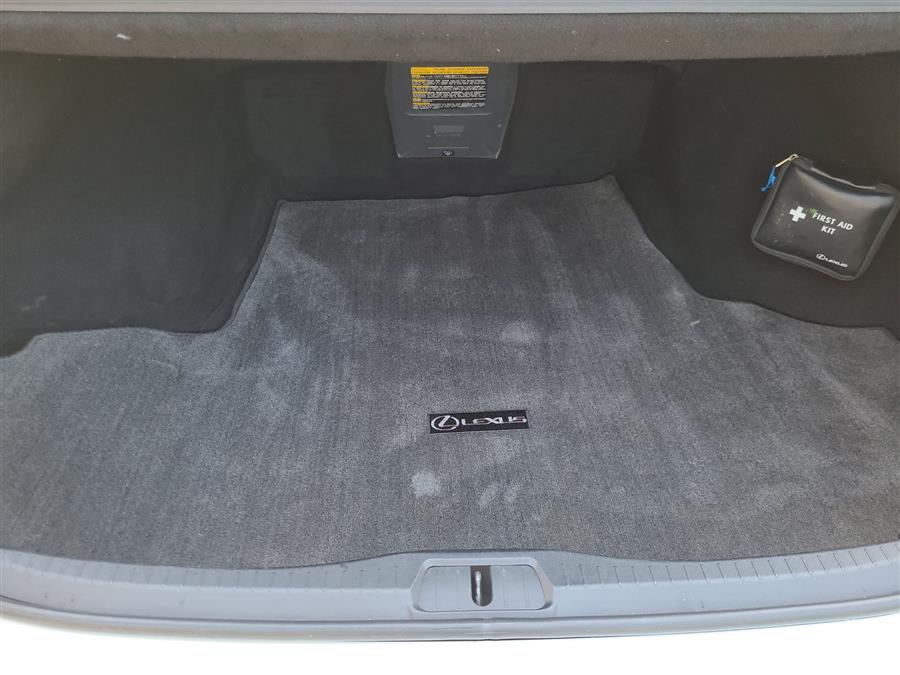 2015 Lexus LS 460 4dr Sdn Crafted Line AWD, available for sale in Canton, Connecticut | Lava Motors. Canton, Connecticut 2015 Lexus LS 460 4dr Sdn Crafted Line AWD, available for sale in Canton, Connecticut | Lava Motors. Canton, Connecticut