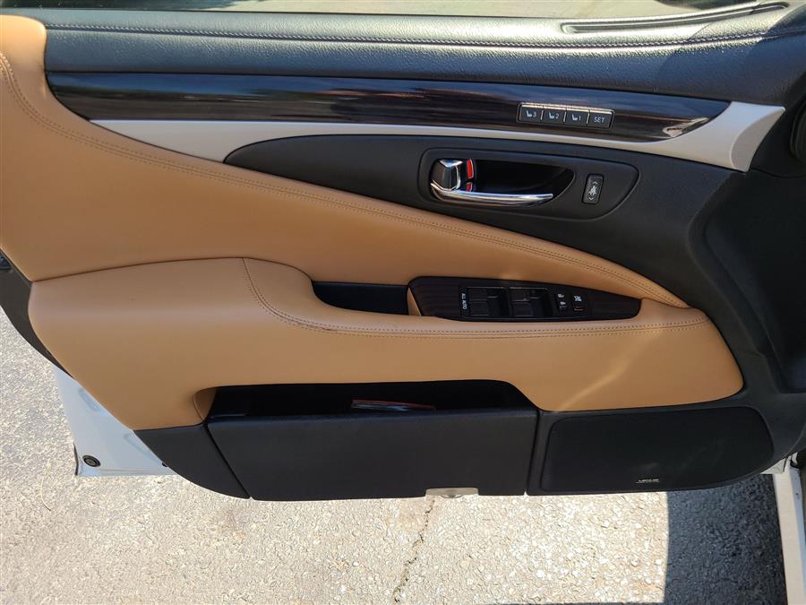 2015 Lexus LS 460 4dr Sdn Crafted Line AWD, available for sale in Canton, Connecticut | Lava Motors. Canton, Connecticut 2015 Lexus LS 460 4dr Sdn Crafted Line AWD, available for sale in Canton, Connecticut | Lava Motors. Canton, Connecticut