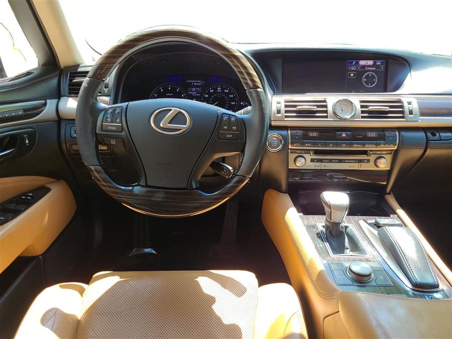 2015 Lexus LS 460 4dr Sdn Crafted Line AWD, available for sale in Canton, Connecticut | Lava Motors. Canton, Connecticut 2015 Lexus LS 460 4dr Sdn Crafted Line AWD, available for sale in Canton, Connecticut | Lava Motors. Canton, Connecticut