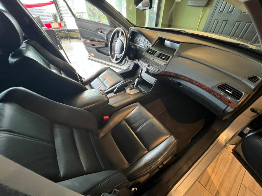 2011 Honda Accord Crosstour 4WD 5dr EX-L, available for sale in West Hartford, Connecticut | AutoMax. West Hartford, Connecticut 2011 Honda Accord Crosstour 4WD 5dr EX-L, available for sale in West Hartford, Connecticut | AutoMax. West Hartford, Connecticut