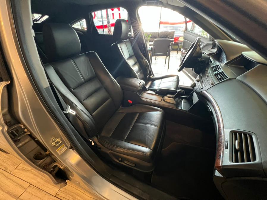 2011 Honda Accord Crosstour 4WD 5dr EX-L, available for sale in West Hartford, Connecticut | AutoMax. West Hartford, Connecticut 2011 Honda Accord Crosstour 4WD 5dr EX-L, available for sale in West Hartford, Connecticut | AutoMax. West Hartford, Connecticut