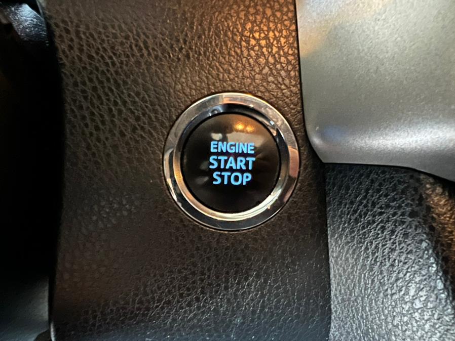 2014 Toyota Highlander AWD 4dr V6 XLE (Natl), available for sale in West Hartford, Connecticut | AutoMax. West Hartford, Connecticut 2014 Toyota Highlander AWD 4dr V6 XLE (Natl), available for sale in West Hartford, Connecticut | AutoMax. West Hartford, Connecticut