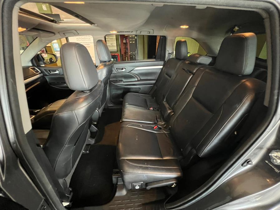 2014 Toyota Highlander AWD 4dr V6 XLE (Natl), available for sale in West Hartford, Connecticut | AutoMax. West Hartford, Connecticut 2014 Toyota Highlander AWD 4dr V6 XLE (Natl), available for sale in West Hartford, Connecticut | AutoMax. West Hartford, Connecticut