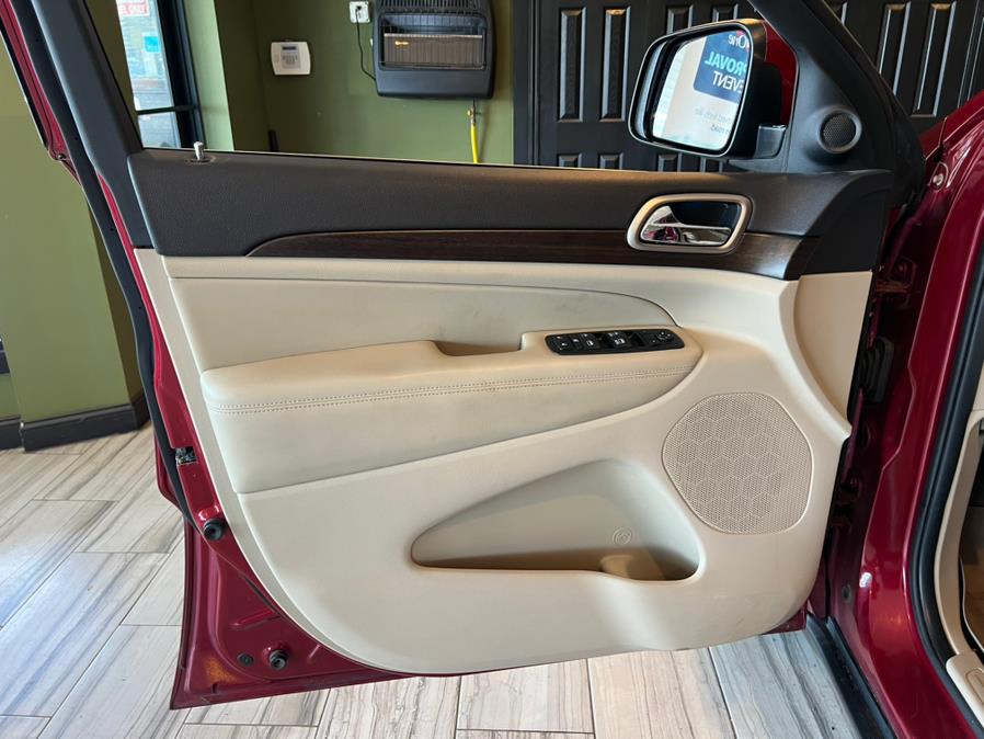 2015 Jeep Grand Cherokee 4WD 4dr Altitude, available for sale in West Hartford, Connecticut | AutoMax. West Hartford, Connecticut 2015 Jeep Grand Cherokee 4WD 4dr Altitude, available for sale in West Hartford, Connecticut | AutoMax. West Hartford, Connecticut