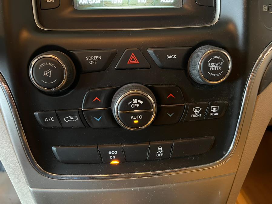 2015 Jeep Grand Cherokee 4WD 4dr Altitude, available for sale in West Hartford, Connecticut | AutoMax. West Hartford, Connecticut 2015 Jeep Grand Cherokee 4WD 4dr Altitude, available for sale in West Hartford, Connecticut | AutoMax. West Hartford, Connecticut